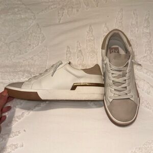 Dolce Vita Harryson Rose Gold sneaker size 9